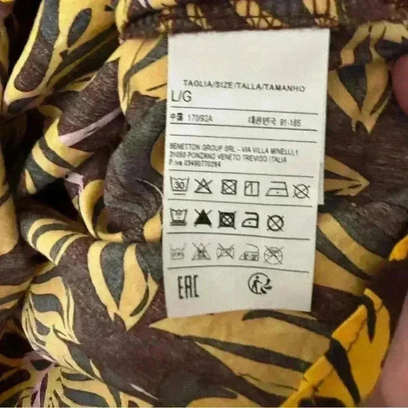 UNITED COLORS OF BENETTON floral print blouse size large yellow - Picture 11 of 11